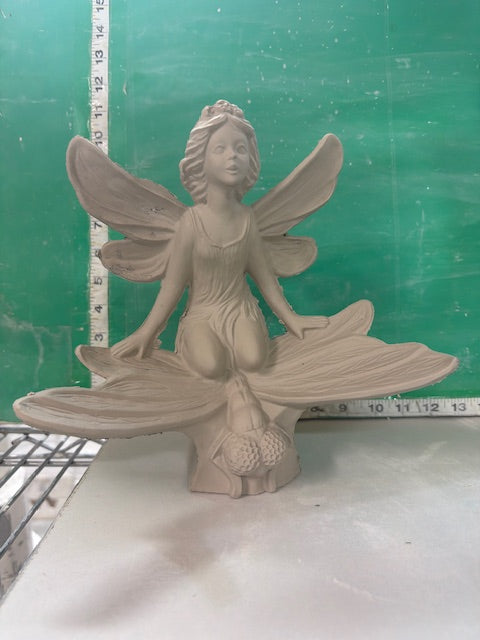 GARE 3964 - FAIRY ON BUTTERFLY