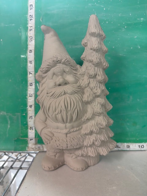 CM 2848 - GNOME WITH TREE