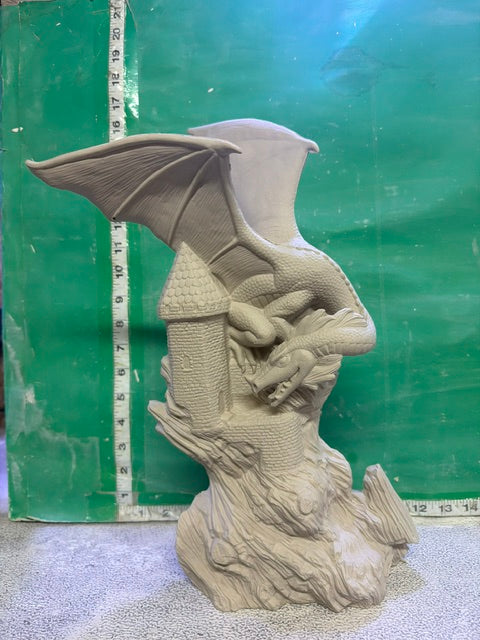 DH 2312 - DRAGON ON DRIFTWOOD