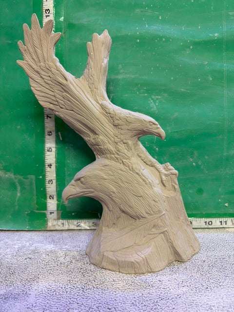 DH 2681 - EAGLE IN DRIFTWOOD
