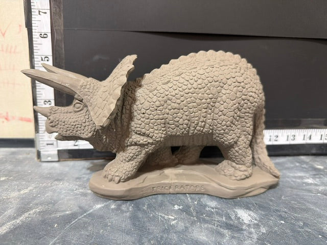 C 2449 - TRICERATOPS