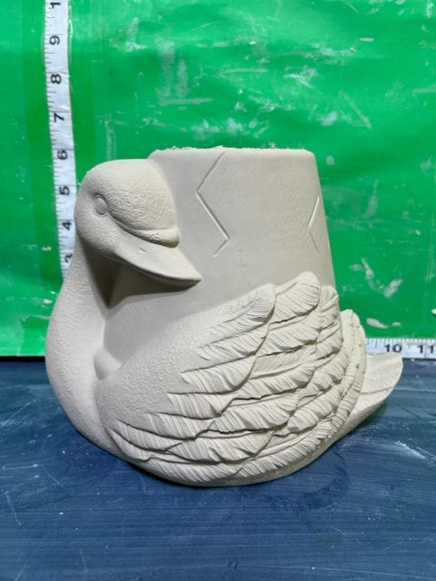 CM 2391 - SWAN POT