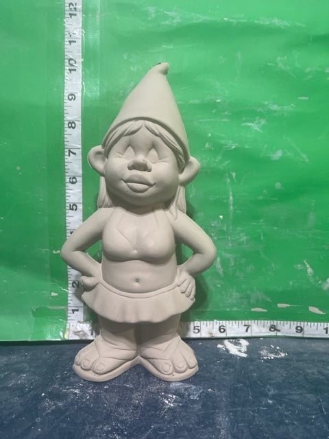 CM 4046 - GNOME IN BATHING SUIT