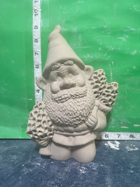 CM 2763 - GNOME WITH MUSHROOMS