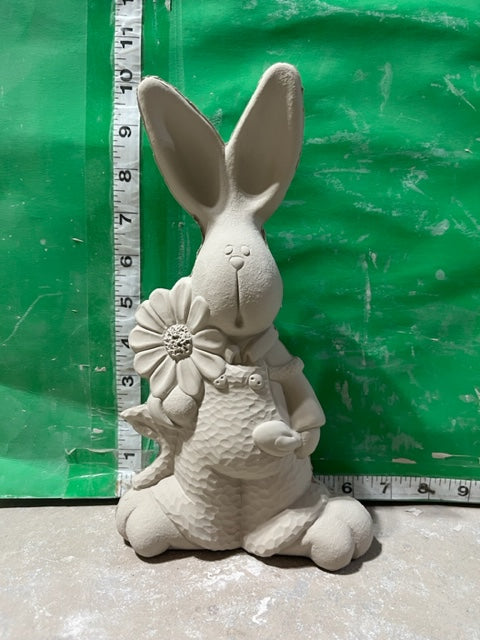 CM 3227 - bunny with flower