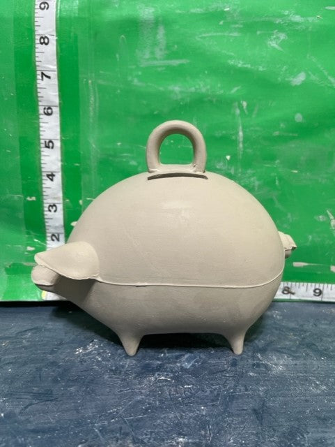 DM 229 - PIG BANK