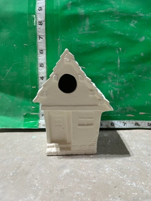 BIRD HOUSE WITH DOOR